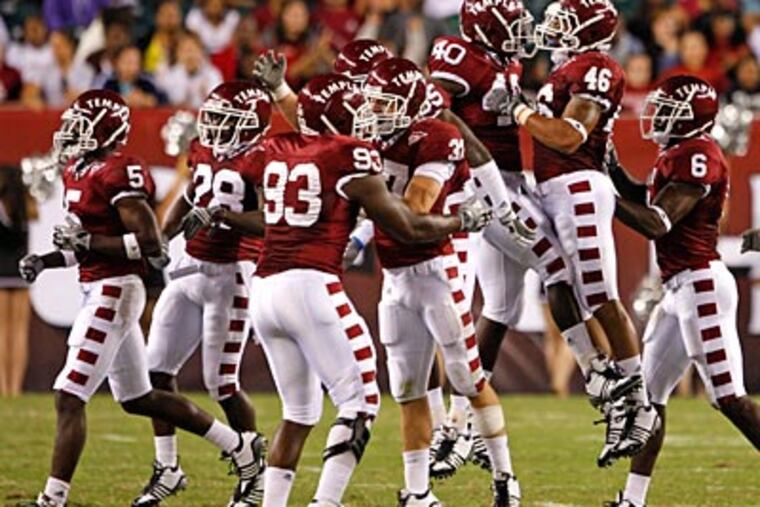 Temple's defense will try to handle Army's option offense when the Owls travel to West Point Saturday. (Ron Cortes / Staff File Photo)