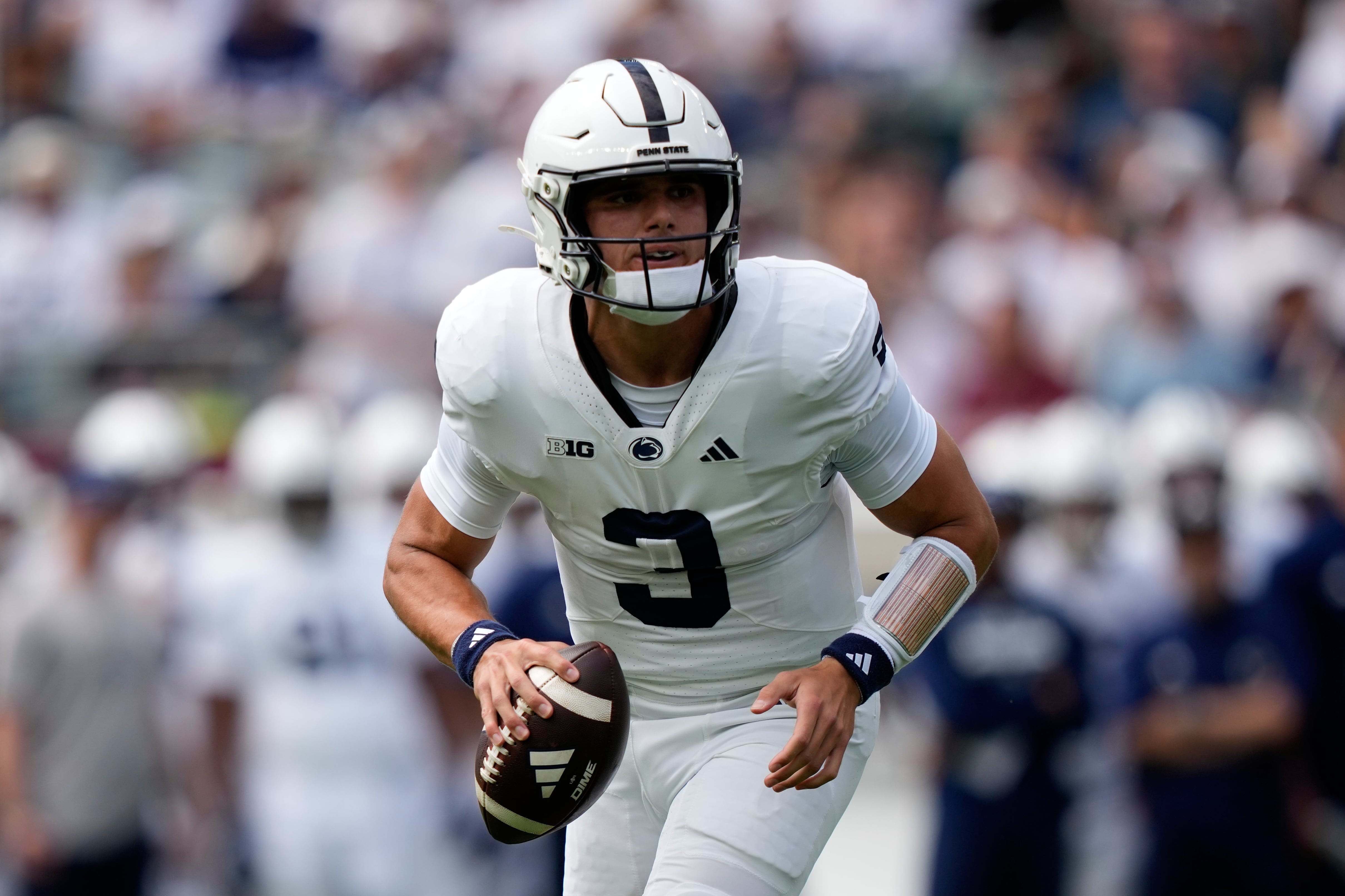 Penn State Dominates Buffalo 55-13 at Beaver Stadium