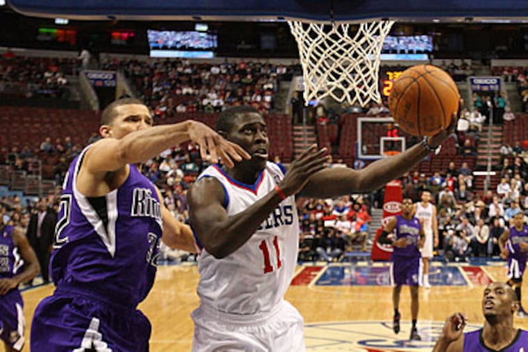 Jrue Holiday contributed 17 points and eight assists to the Sixers' decisive win. (Ron Cortes/Staff Photographer)