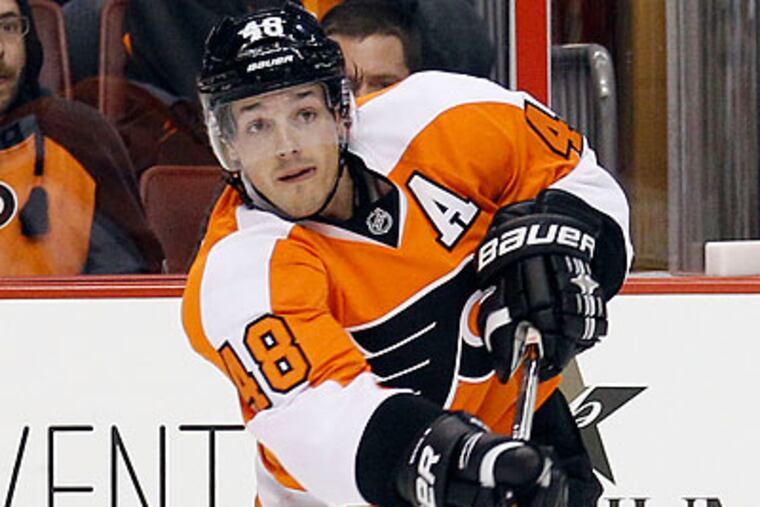 Danny Briere is one of a number of important Flyers who are out of tonight's game due to injuries. (Yong Kim/Staff file photo)