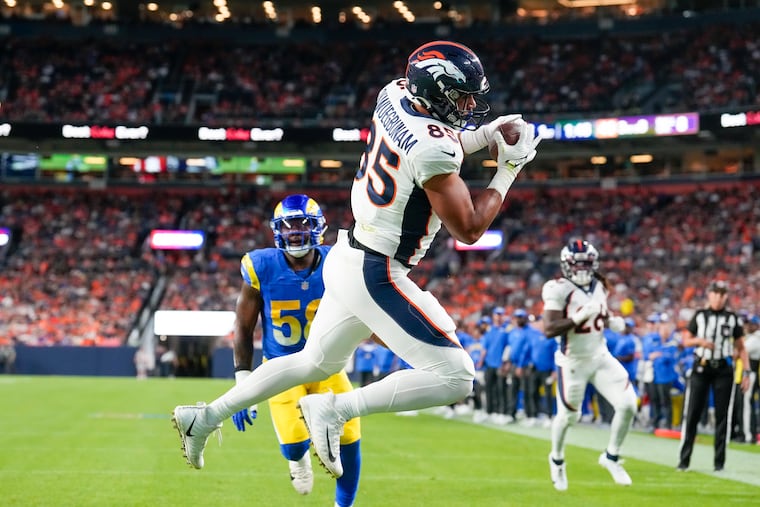 Tight end Albert Okwuegbunam catching a touchdown pass for the Denver Broncos against the Los Angeles Rams in a preseason game on Aug. 26.