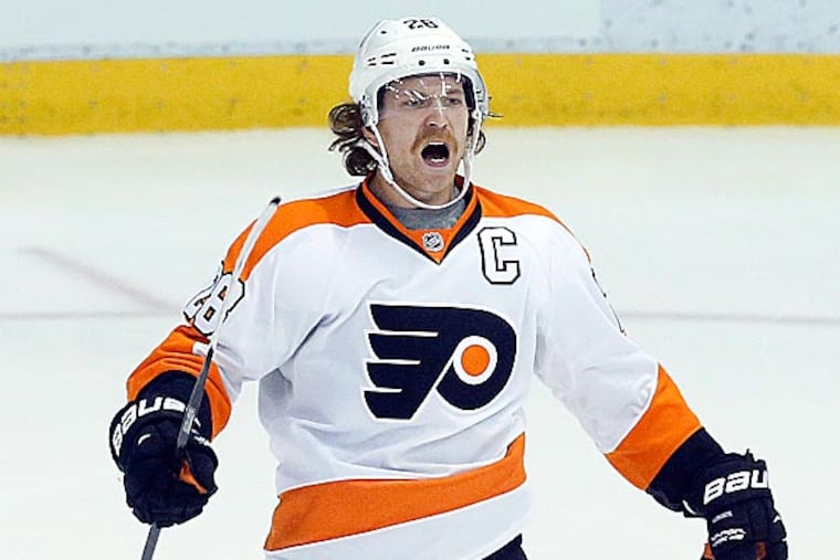 Flyers captain Claude Giroux. (Paul Sancya/AP)