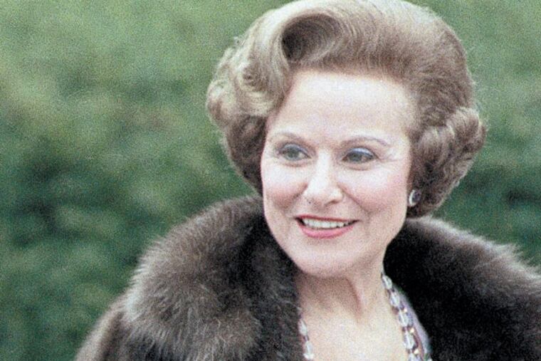 Pauline E. Phillips, who wrote as Abigail Van Buren, in 1986. AP