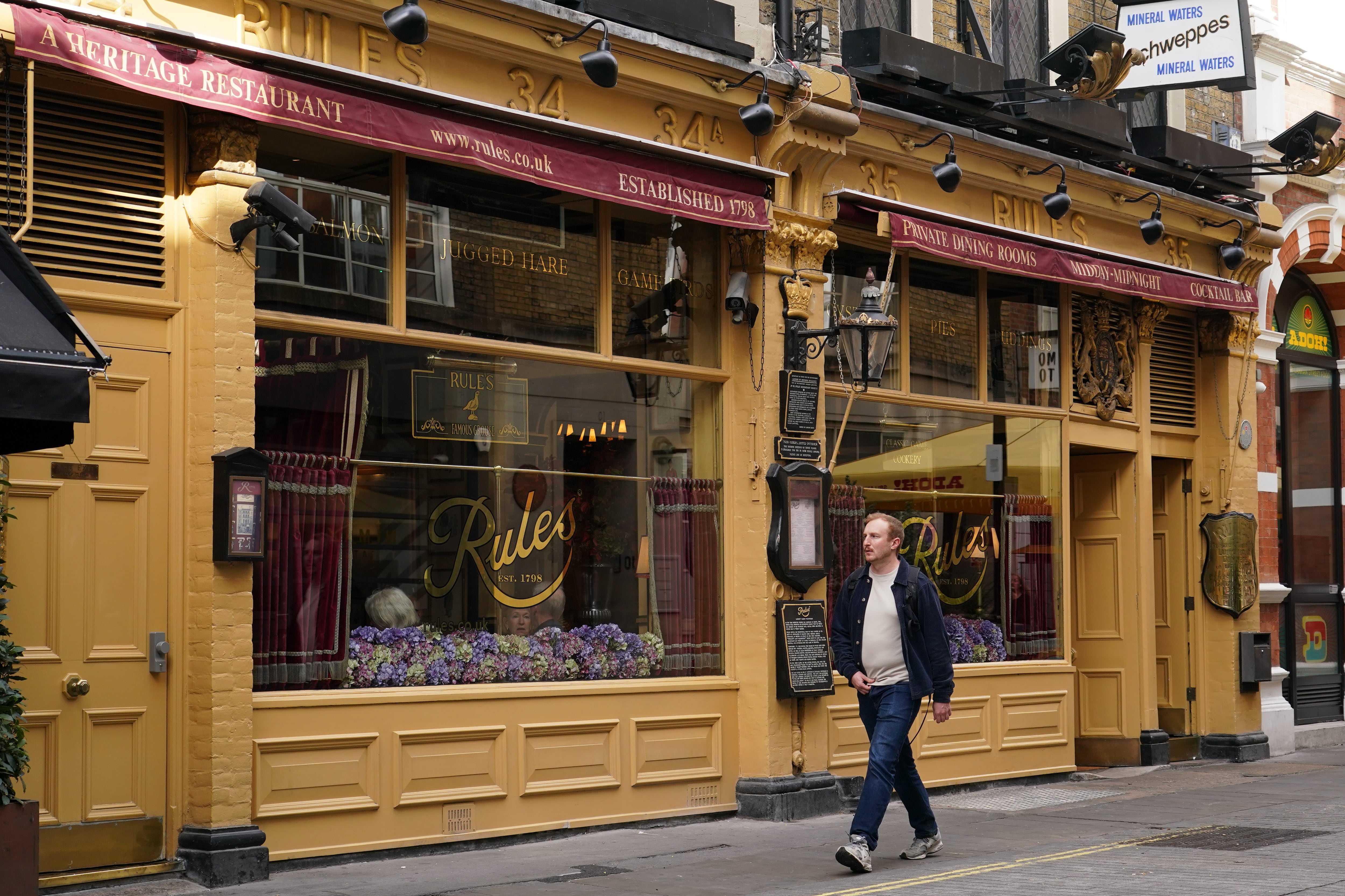 Building Housing London’s Oldest Restaurant Donated to National Trust