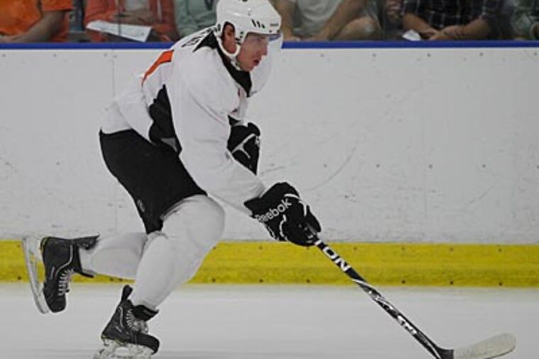 Matt Read is the oldest player in the Flyers' prospect camp at the age of 25. (Alejandro A. Alvarez/Staff Photographer)