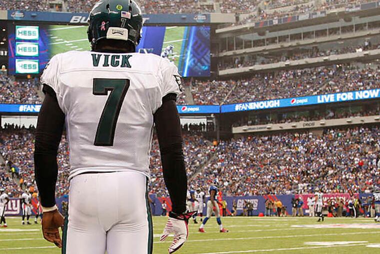 Eagles quarterback Michael Vick. (Ron Cortes/Staff Photographer)
