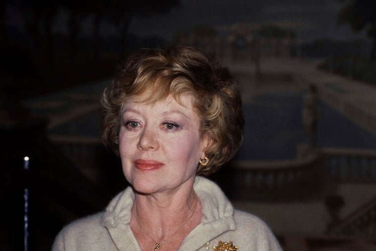 Actress Glynis Johns, who played the mother opposite Julie Andrews in the classic movie “Mary Poppins” and introduced the world to the bittersweet standard-to-be “Send in the Clowns” by Stephen Sondheim, has died at 100.