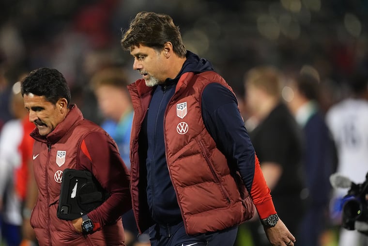 Mauricio Pochettino (right) with his top assistant Jesús Perez at a U.S. game last fall.