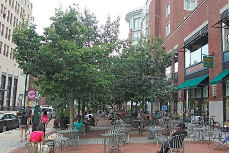Commons at Sansom and 36th in University City, where there's plenty to do. (Michael Bryant / Staff Photographer)