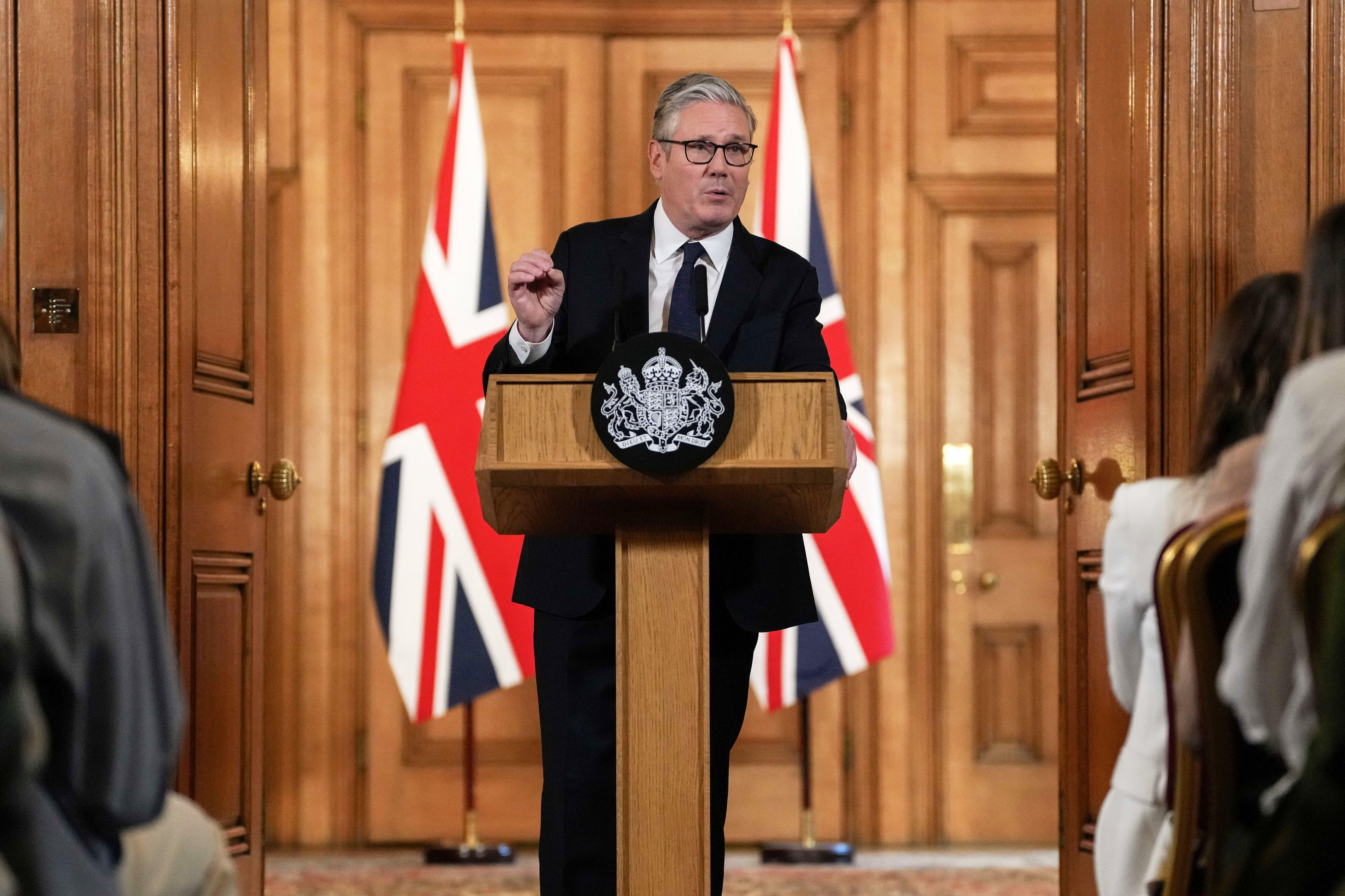 U.K. bans under-16s from using social media apps including TikTok and YouTube