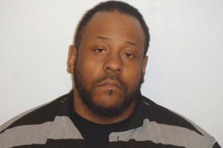 Zedrick T. Johnson, 34, with a last known address of 2 Bentley Lane in Willingboro, N.J., was charged with one count of Armed Robbery for robbing the National Fuel gas station on Route 130 North and Tenby Chase Drive at knifepoint. Police were called at 5:30 p.m. yesterday to respond to the robbery. The Delran Police Department responded to the call. The gas station attendant was pushed to the ground during the robbery.
Johnson is also wanted for a February 11, 2013 murder at a Willingboro gas station and a February 12, 2013 armed robbery of a Willingboro convenience store.