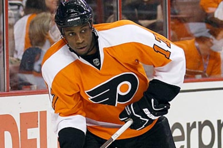Flyers forward Wayne Simmonds was a part of the deal that sent Mike Richards to the Kings. (Yong Kim/Staff Photographer)