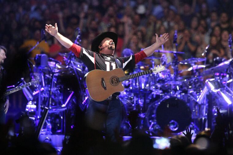 Garth Brooks performs at State Farm Stadium on March 23, 2019 in Glendale, Arizona. (John Medina/Getty Images/TNS)