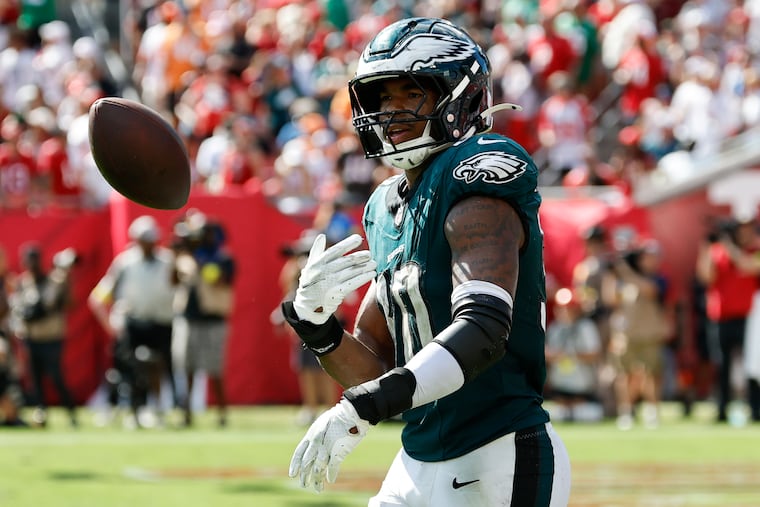 Rookie linebacker Jihaad Campbell was thrust into a key role with the Eagles to start the season.