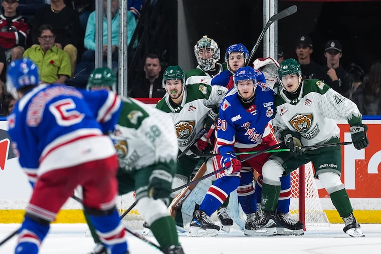 Flyers second-rounder Brek Liske (right) had a breakout playoffs on the blue line for the WHL champion Everett Silvertips.