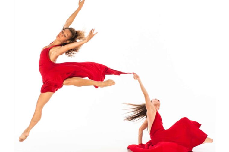 Momix presented Moses Pendleton's brilliant, refined "Alchemia" at the Annenberg Center.