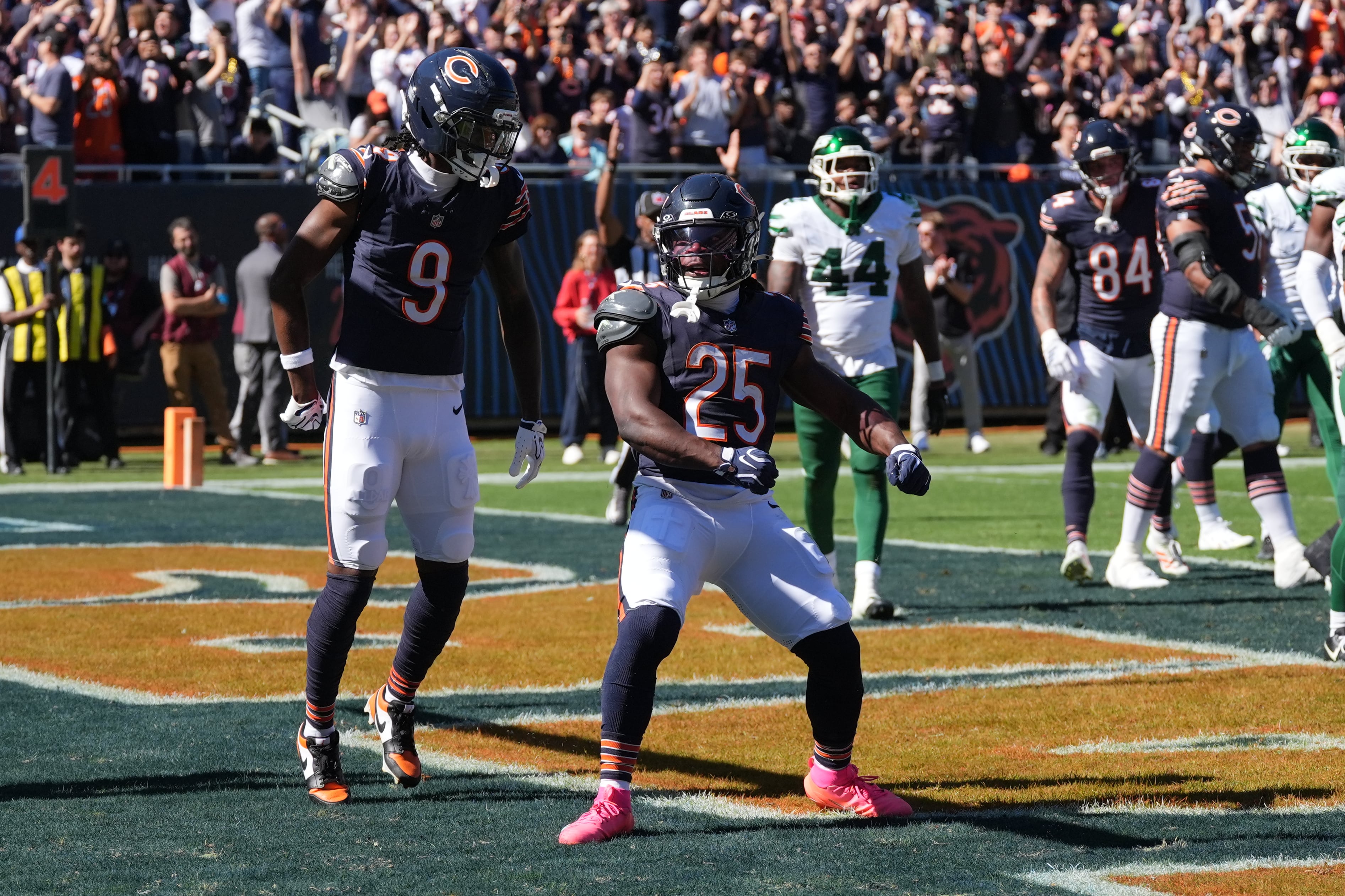 Kyle Monangai scores 2 TDs as the Chicago Bears beat the New York Jets 23-12