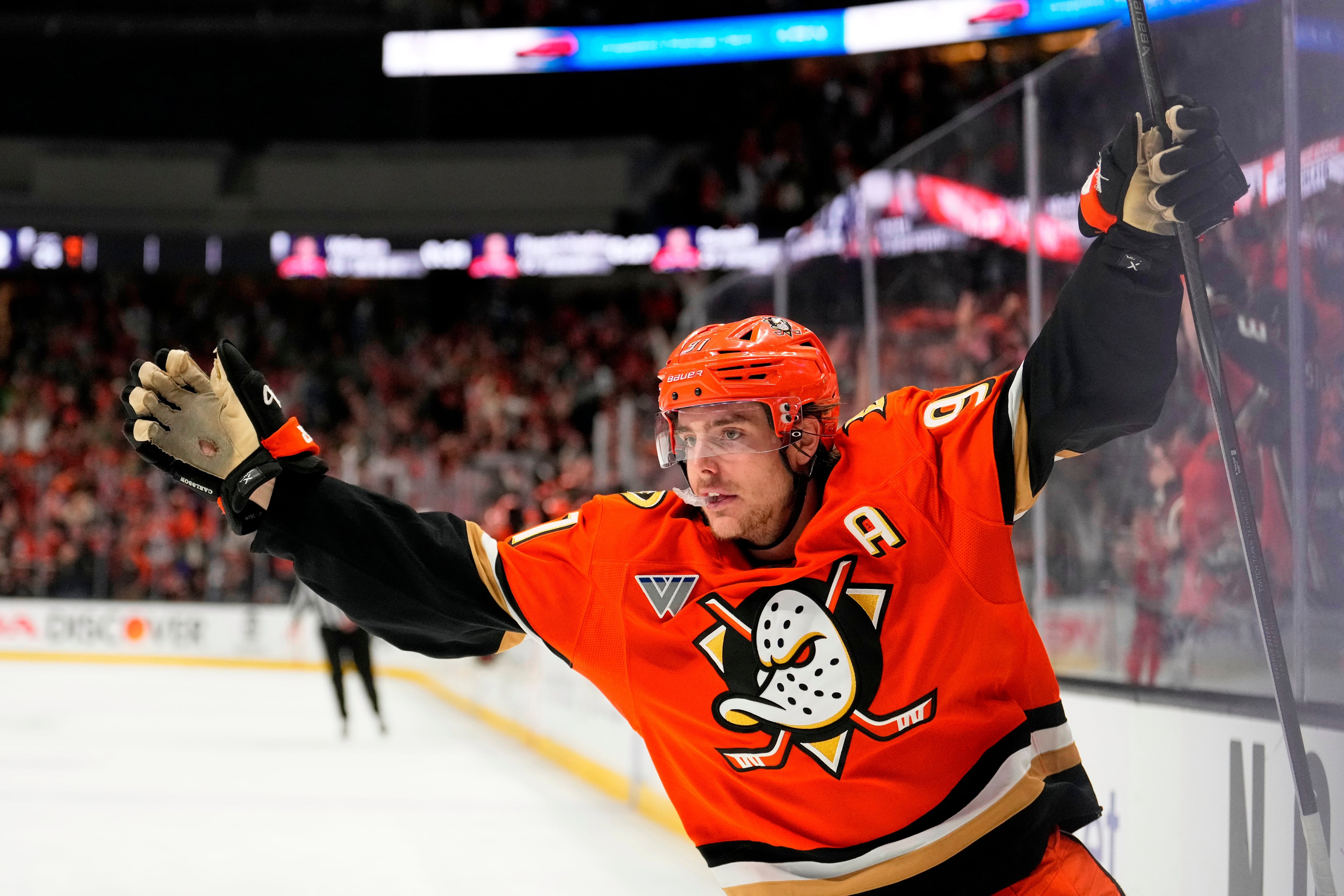Flyers see their Stanley Cup window open as they offer Leo Carlsson the richest salary in NHL history