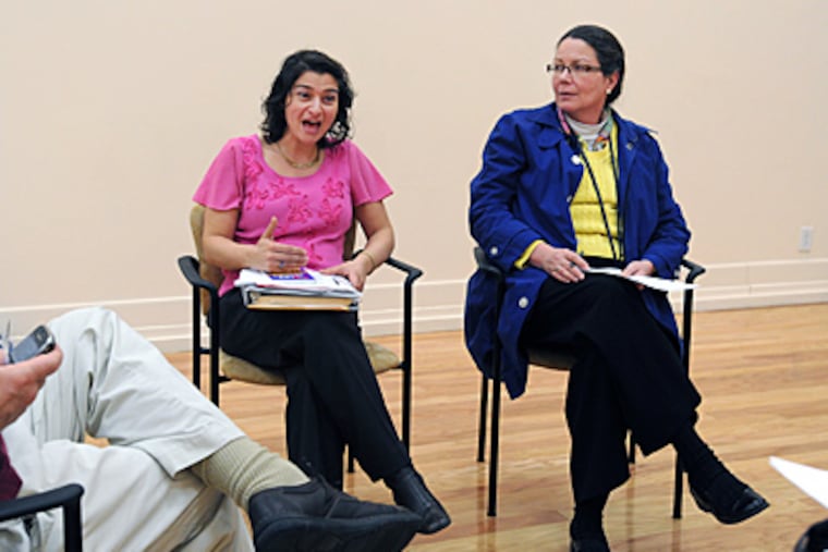 Anna Tobia (left), smoking cessation counselor, encourages Meg Dougherty and others in the JeffQuit program. (Sharon Gekoski-Kimmel / Staff Photographer)