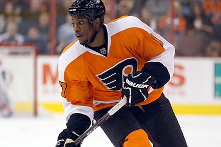 Wayne Simmonds who was acquired from the Kings last summer said he is rooting for his old team. (Yong Kim/Staff Photographer)