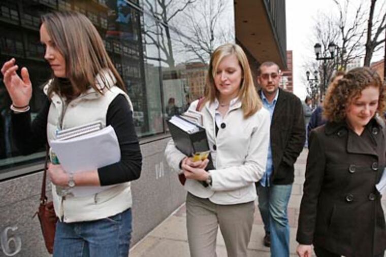 Fumo jurors leave court yesterday (from left): Kerry Bissinger, Siobhan Hutwelker and Kaylyn Fain. (Alejandro A. Alvarez / Staff Photographer)