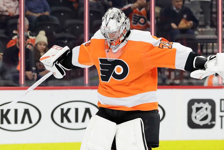 Flyers goaltender Carter Hart is 18-2-2 at the Wells Fargo Center this season.