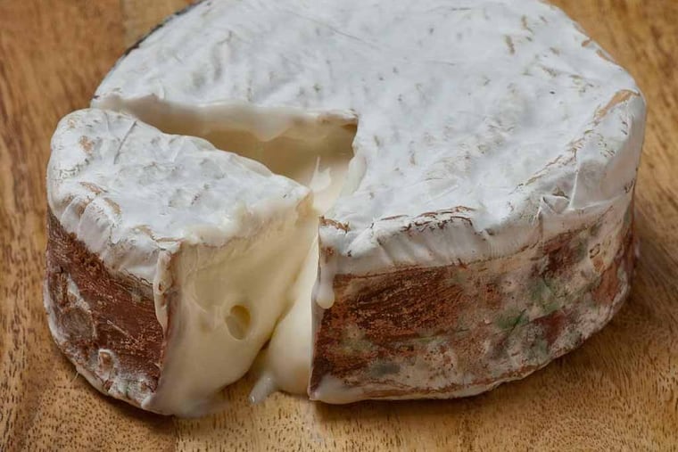 Cheese of the month. Craig Laban will have details. ( RON TARVER / Staff Photographer )