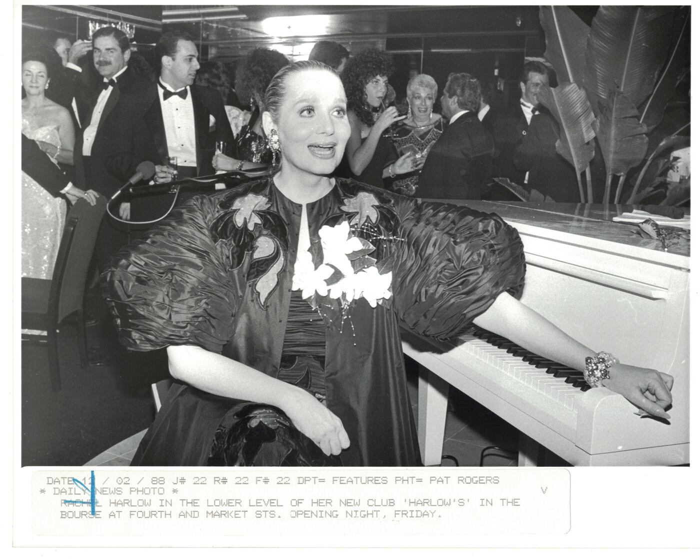 What Can “Will \u0026 Grace” Tell Us in 2017? | The New Yorker, image size:1400x1117