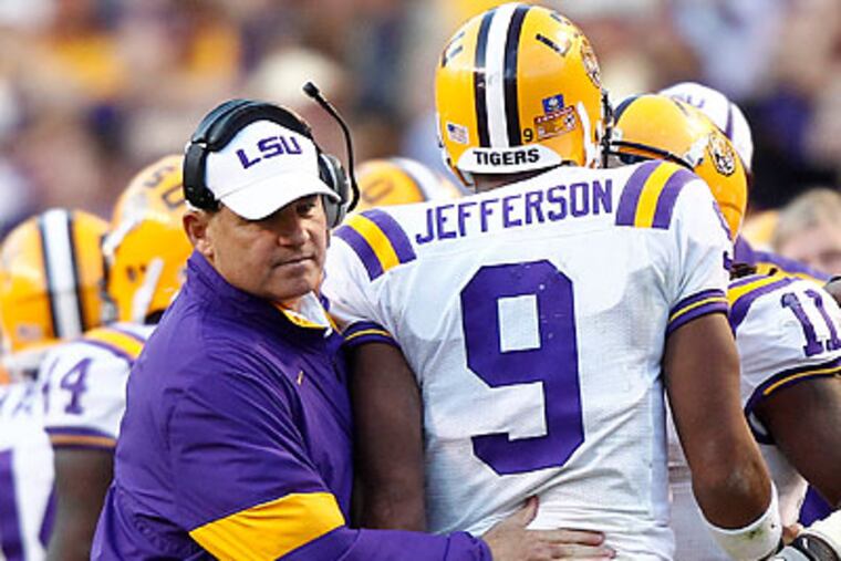 Not surprisingly, LSU is atop the season's first BCS rankings. (Wade Payne/AP)