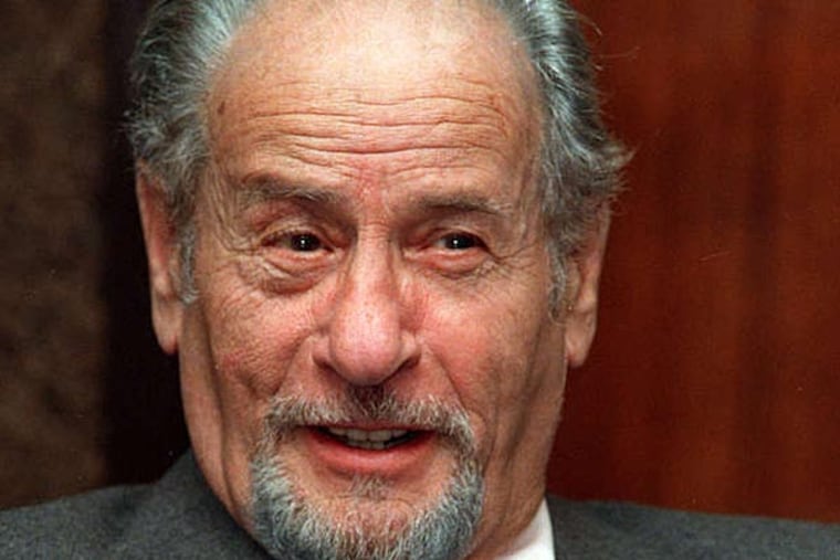 Eli Wallach in 1987.