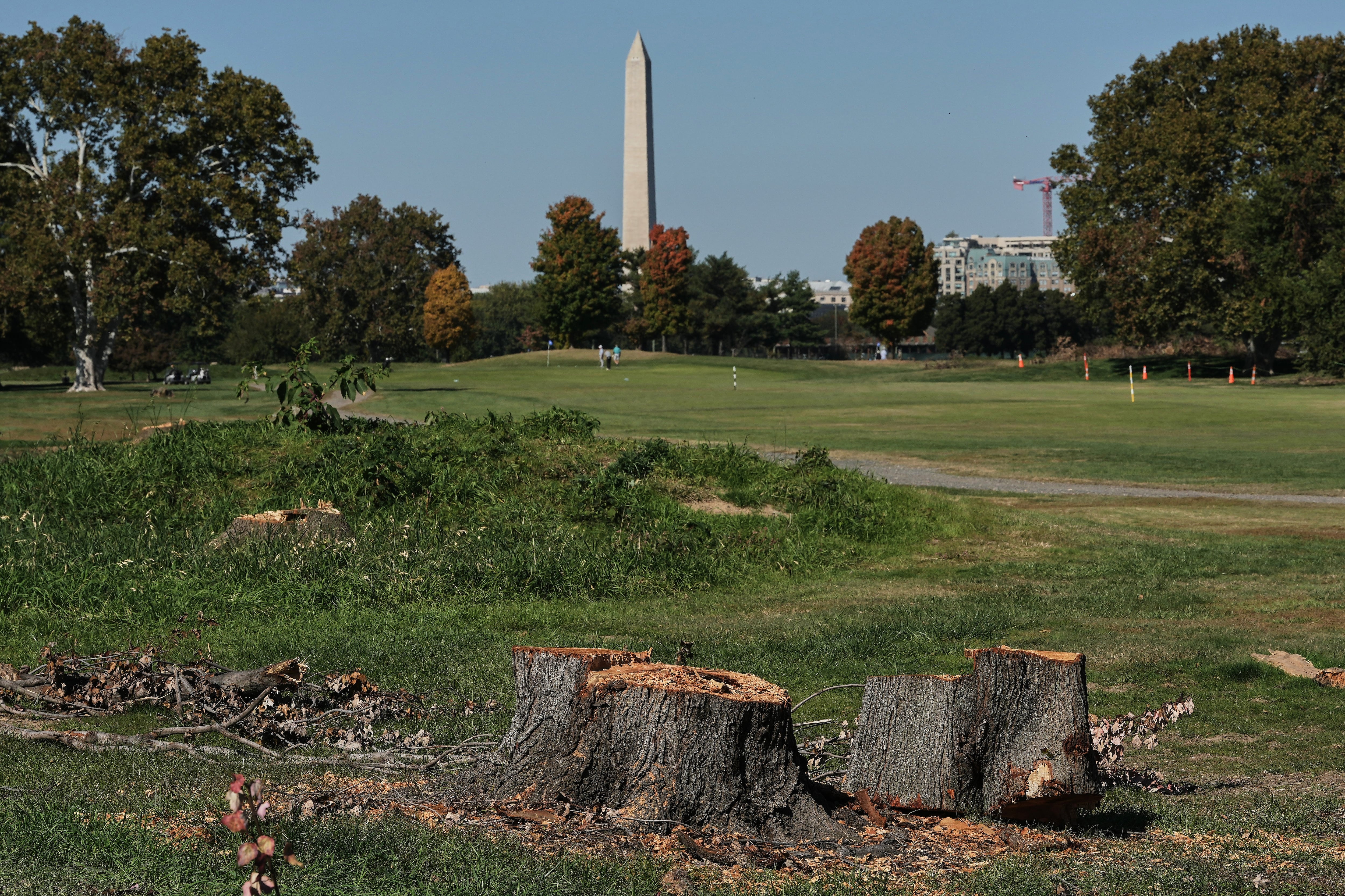 Judge extends court-ordered block on Trump’s renovation plans for public golf course in Washington