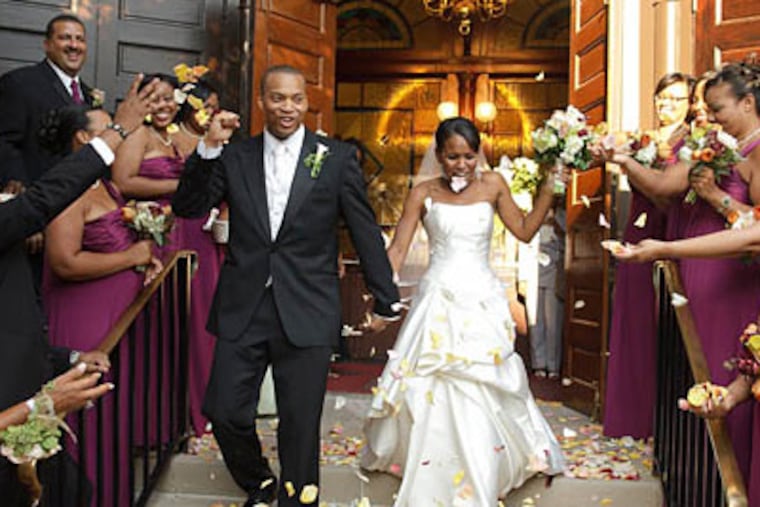 Erin Coleman & Cord Campbell were married
August 7, 2010 in Philadelphia. (Ken Luallen Weddings)