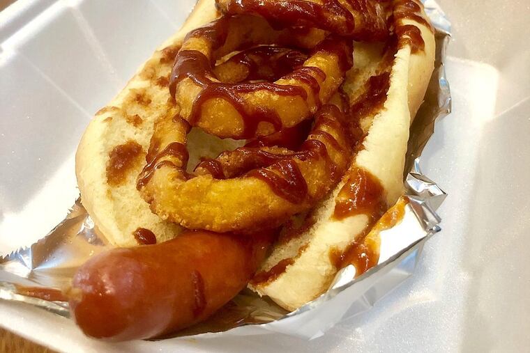 Lord of the Rings hot dog at Pink's.