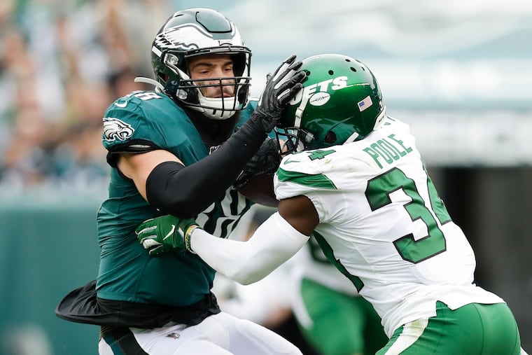 Eagles tight end Dallas Goedert (left) will be an important factor in both the running and passing games Sunday against the Vikings.