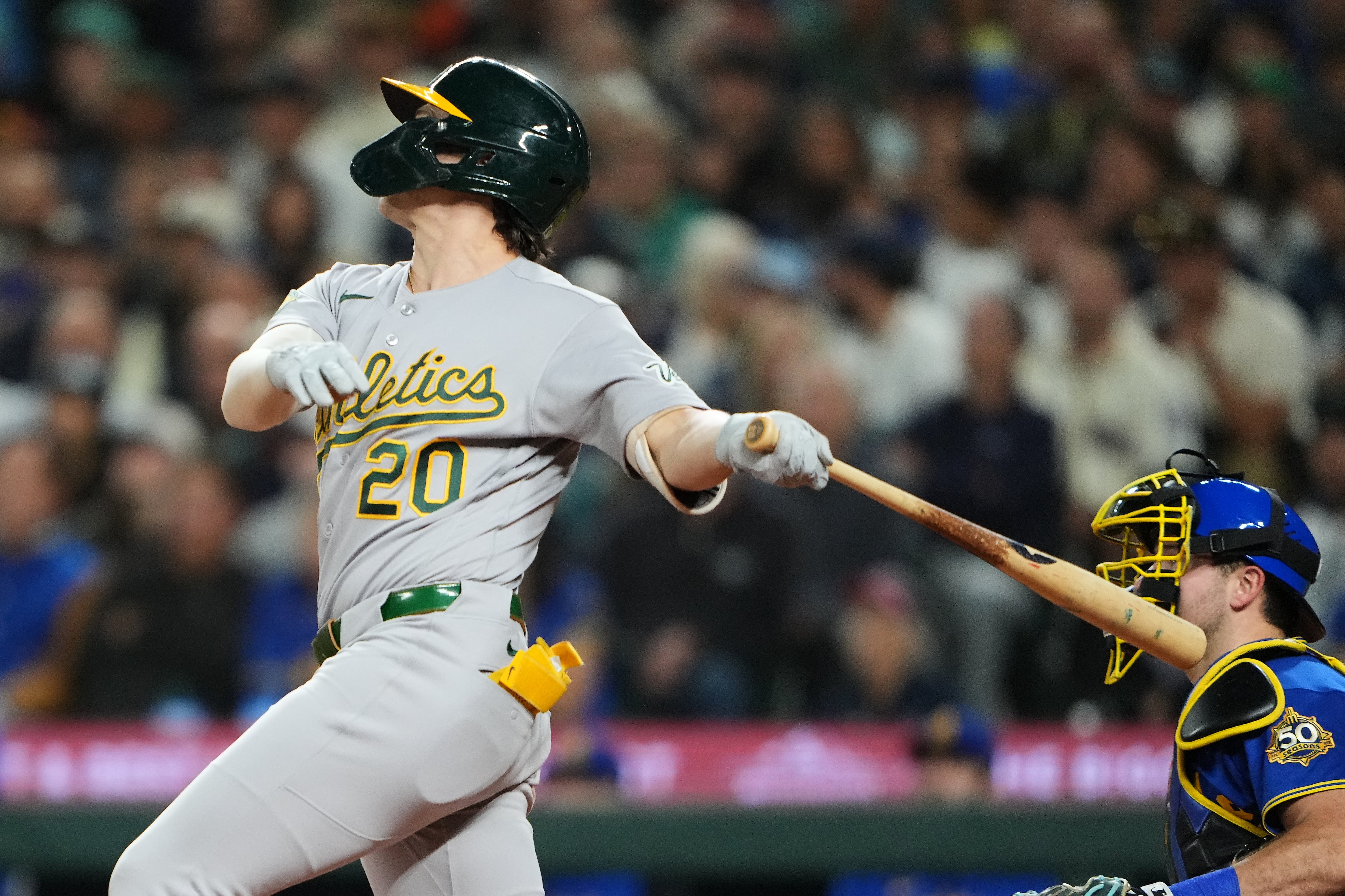 Athletics hit 4 home runs in 3rd inning of 7-6 victory over Mariners