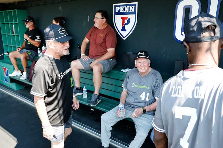 Former Phillies manager and player Larry Bowa (left) and former manager Charlie Manuel (center) talk with former outfielder Kenny Lofton during Saturday's Sluggball event at the University of Pennsylvania.