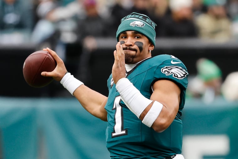 Jalen Hurts and the Eagles are looking for a strong game against the New York Giants to give them some steam heading into the playoffs.