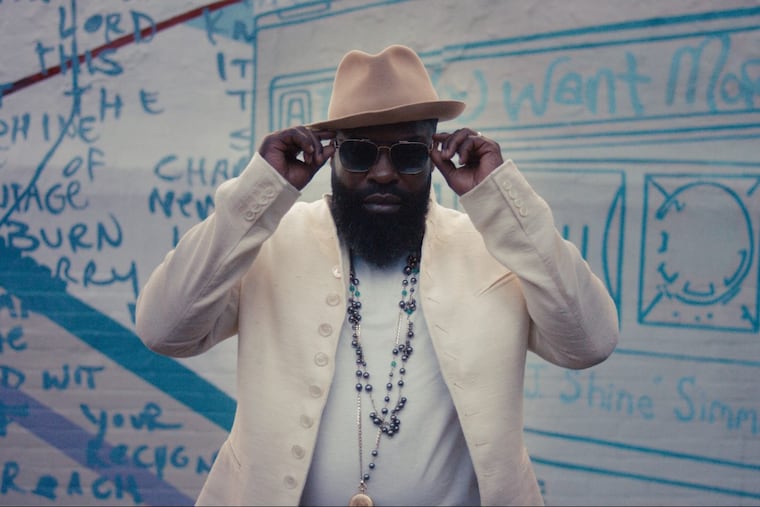 Tariq “Black Thought” Trotter, co-founder of The Roots, turned the hip-hop world upside down with a 10 minute freestyle rap on Thursday.