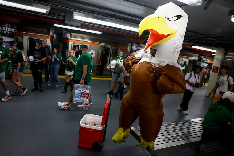 Looking to take SEPTA down to Sunday's game? We've got some tips for you.