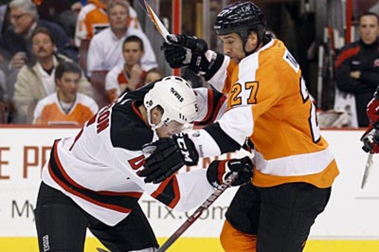 The Flyers and Devils open a best-of-seven series at the Wells Fargo Center on Sunday afternoon. (Yong Kim/Staff file photo)