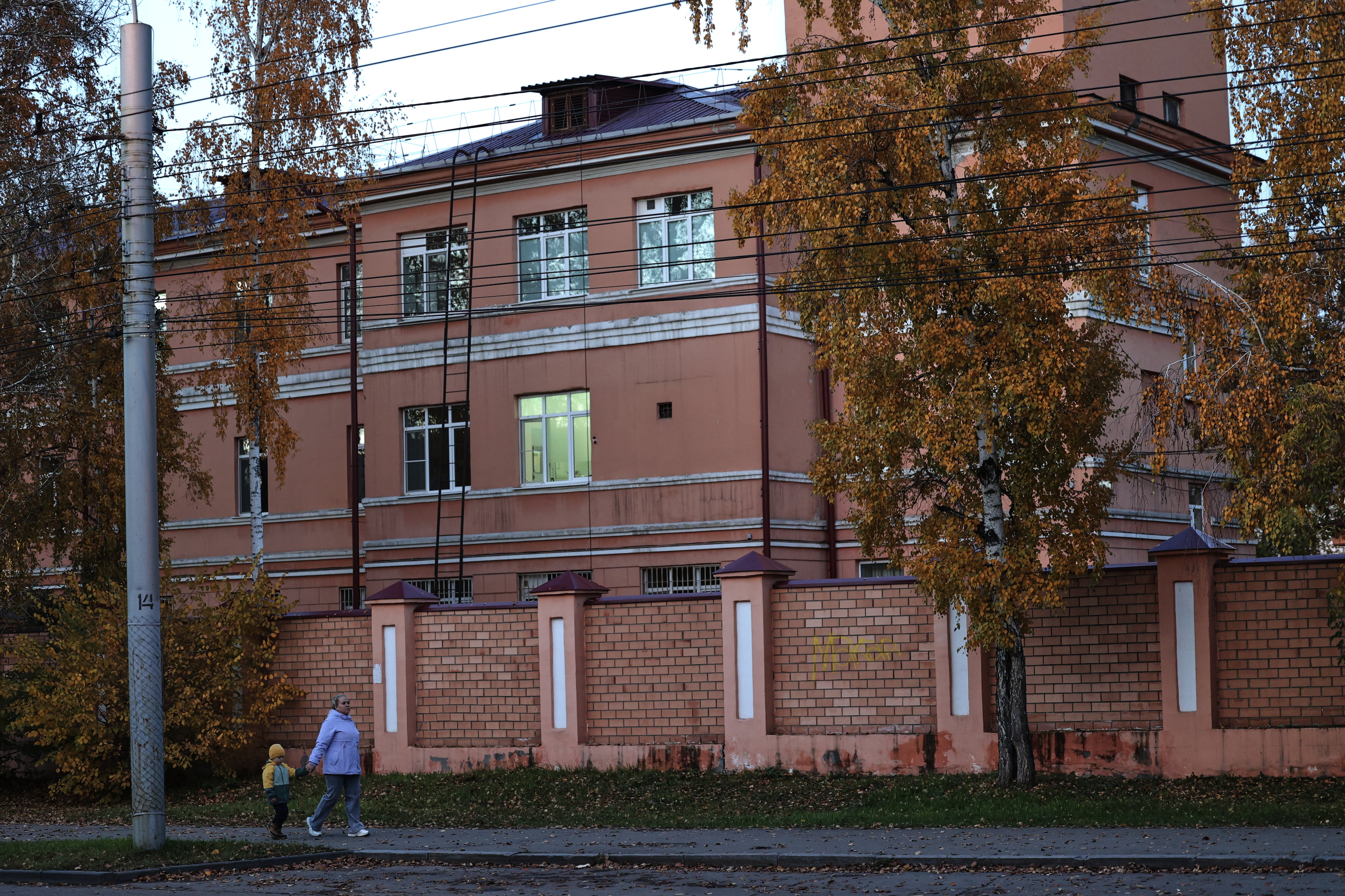 Russia keeps a tight lid on suspected case of pneumonic plague as global concerns mount