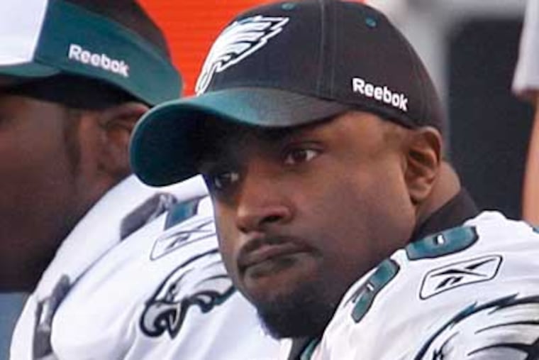 Brian Westbrook suffered his second concussion in three weeks during the Eagles' loss to San Diego. (Ron Cortes/Staff Photographer)
