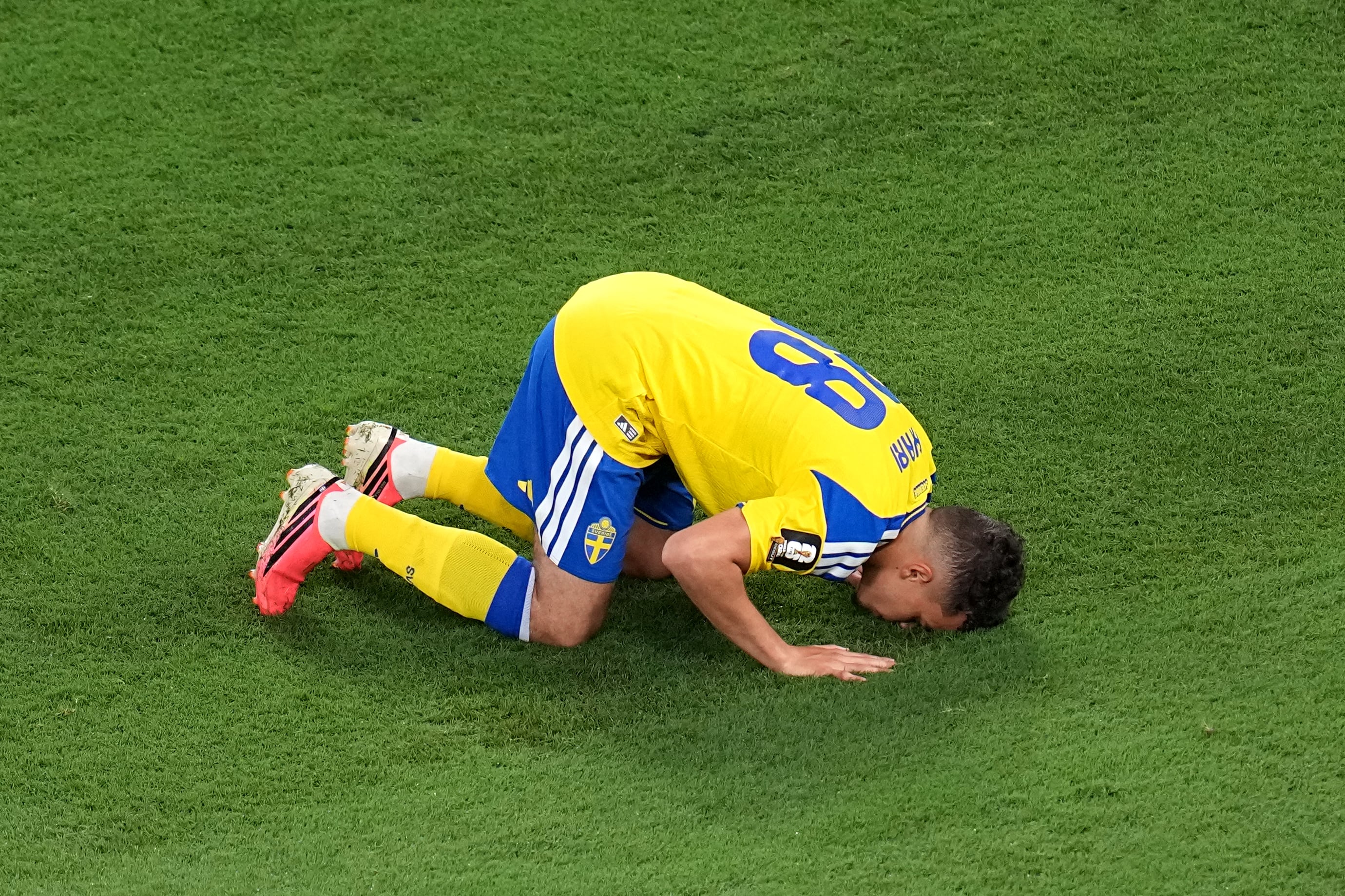 World Cup squads showcase faith and unity amid deep social divisions at home