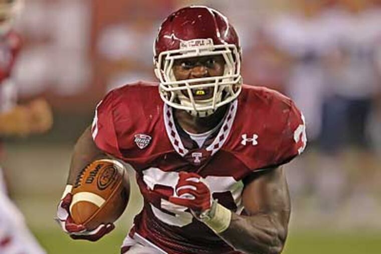 Bernard Pierce rushed for three touchdowns in Temple's win over Akron. (Michael Bryant/Staff File Photo)