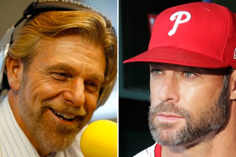 WIP host Howard Eskin (left) awkwardly asked Phillies manager Gabe Kapler about a 2013 tweet where he called for the firing of then-manager Charlie Manuel.