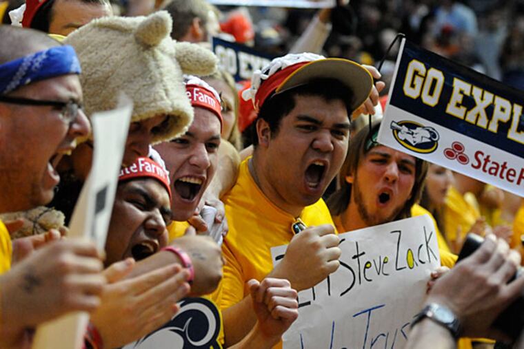 Temple fams celebtate during the ESPN College Gameday broadcast the at Palestra. (Ron Tarver/Staff Photographer)