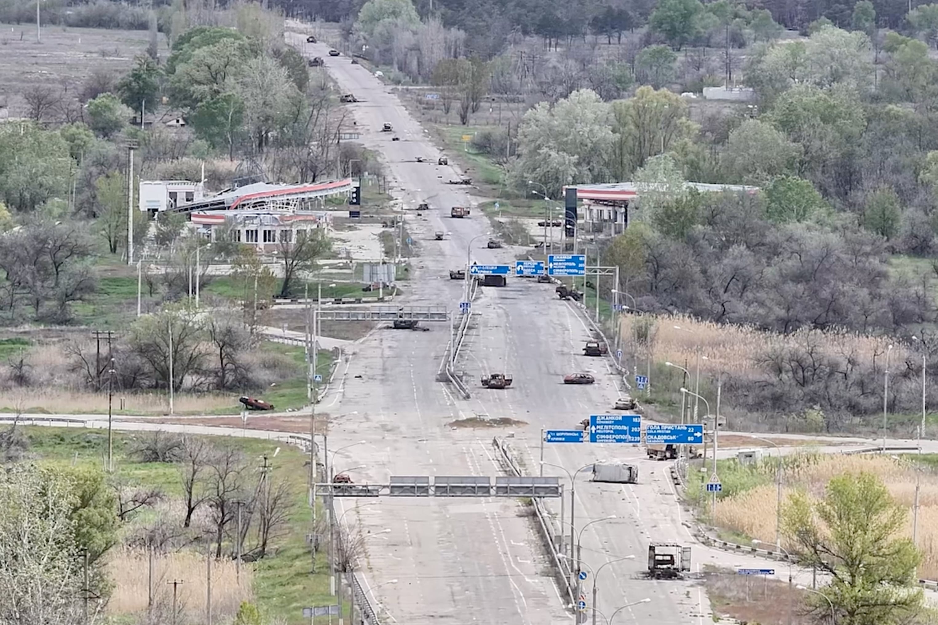 A winter of hunger looms for residents trapped in Russian-occupied city in Ukraine