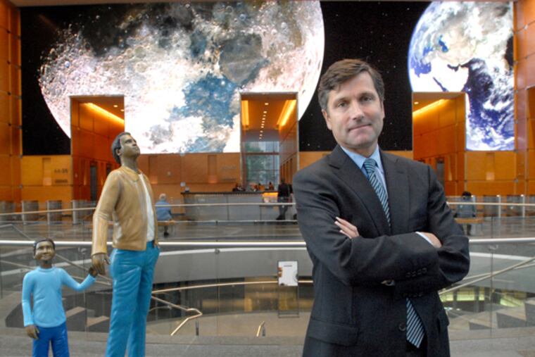 Steve Burke, CEO of NBCUniversal, in the lobby of Comcast Center. (FILE: April Saul/Inquirer)