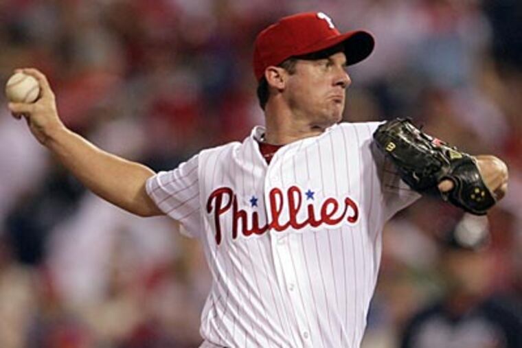 Roy Oswalt will face Bronson Arroyo and the Cincinnati Reds in Game 2 of the NLDS Friday. (Yong Kim / Staff File Photo)