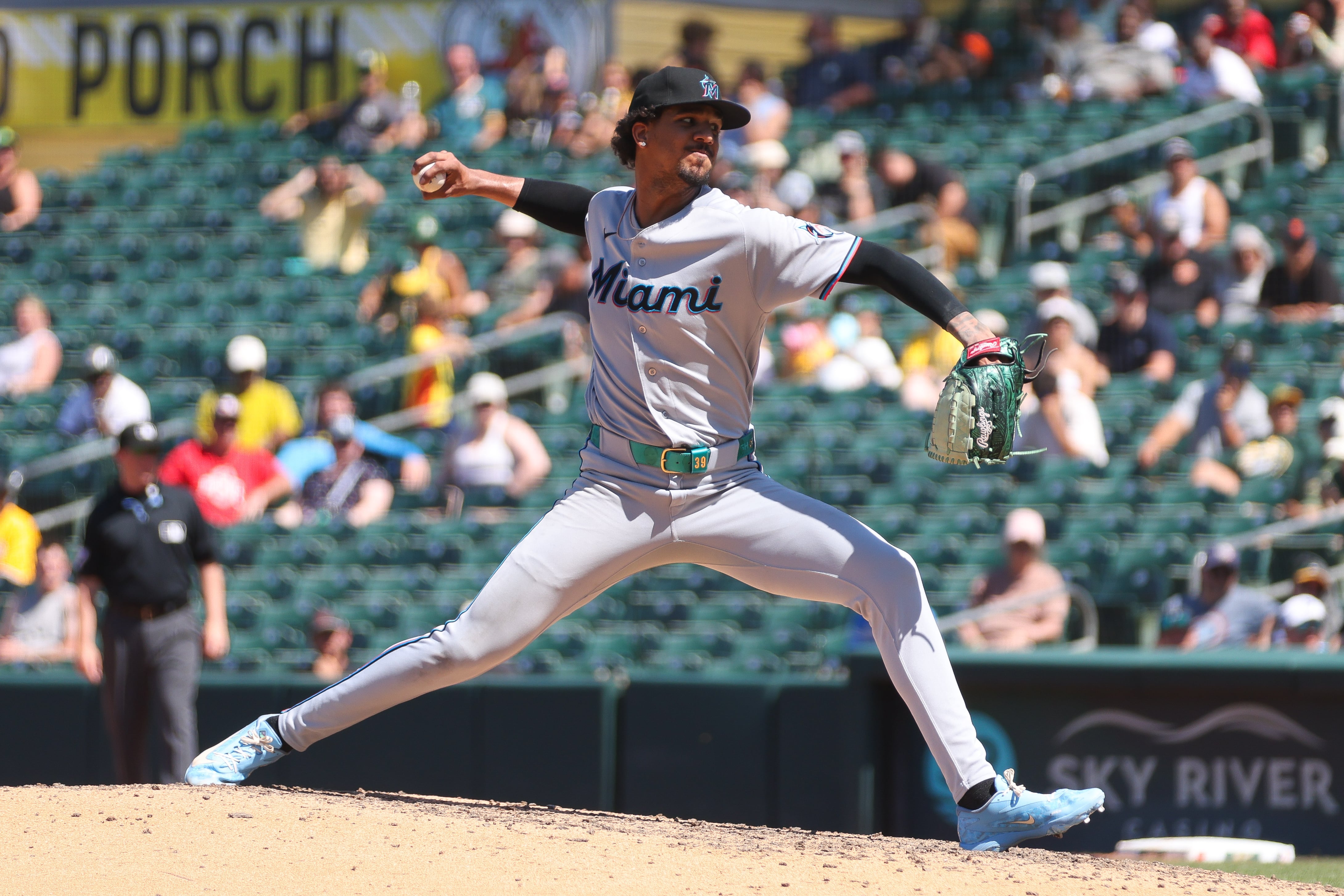 Miami Marlins pitcher Eury Pérez removed after throwing 7 perfect innings against Athletics